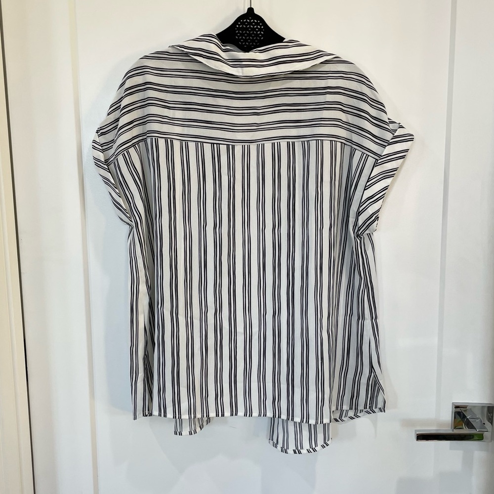 Striped button up - Picture 5 of 6